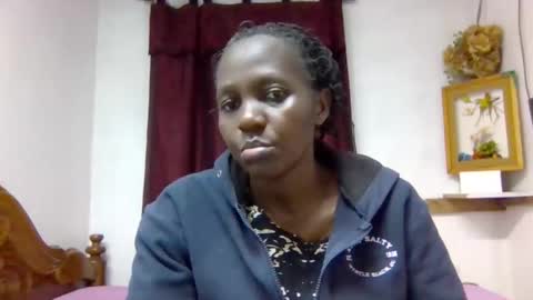 sandra online show from March 30, 3:33 pm