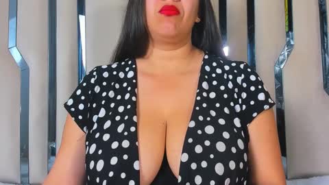 sandraclarkx69 online show from September 15, 1:08 pm