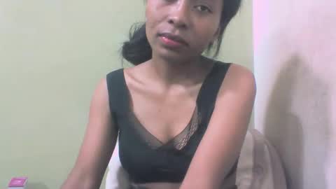 sandy735579 online show from April 13, 10:16 am