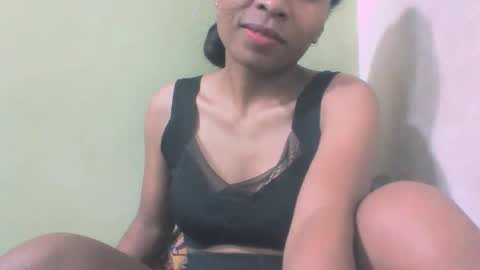 sandy735579 online show from March 4, 10:44 am