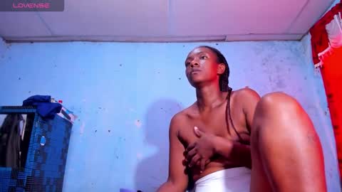 sandy  online show from November 23, 6:31 pm