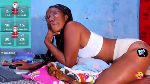 sandy  online show from November 26, 2:12 am