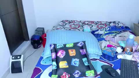 sandy online show from February 18, 9:58 pm