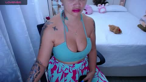   online show from February 1, 3:52 am