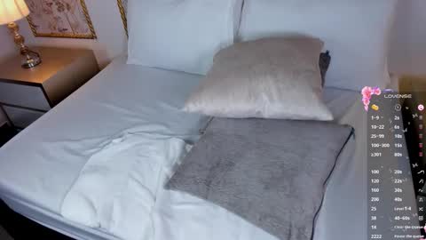 Snapshot of sara_castro24 chatting on October 23, 7:42 pm Sara online show from October 23, 7:42 pm