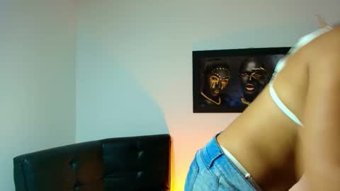 Sarax lux online show from March 7, 1:07 pm