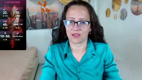 Sara online show from February 7, 6:45 pm