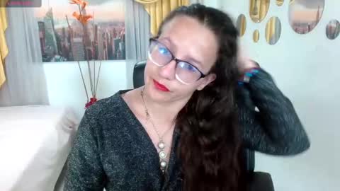 Sara online show from March 7, 5:06 pm