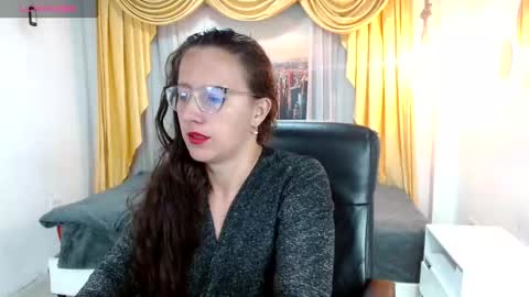 Sara online show from December 20, 1:22 pm