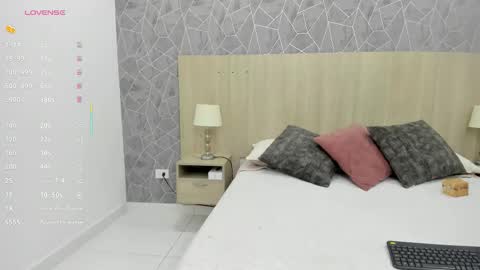 Sara online show from November 21, 11:45 am