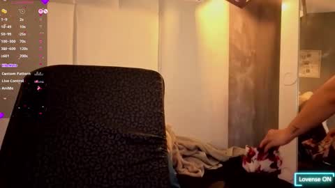 Sara online show from March 17, 7:51 pm