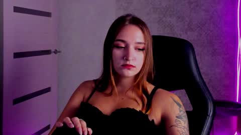 Sara online show from September 20, 8:40 pm