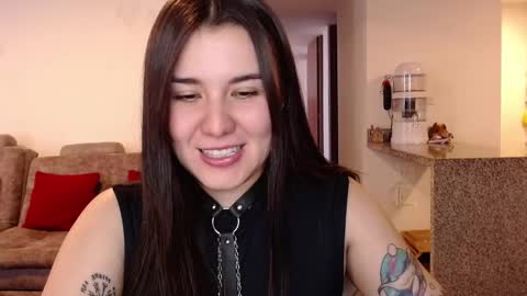 Sara online show from October 31, 6:56 pm