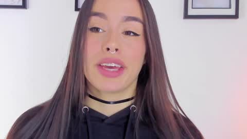 Snapshot of saraarchbould chatting on December 7, 4:14 pm Sara online show from December 7, 4:14 pm