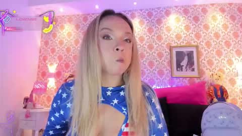 SaraAvila  online show from October 27, 8:14 pm