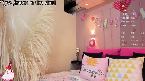 SaraAvila  online show from February 9, 11:36 am