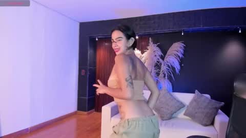 Sara  Everyday From 1430 to 2130 Col Time online show from February 12, 7:02 pm