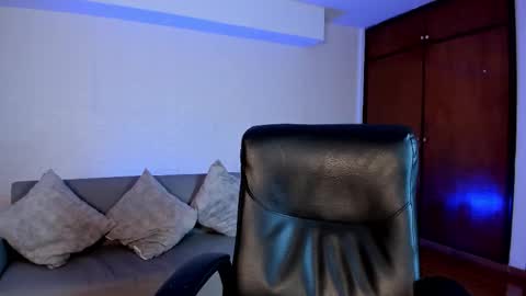 Sara  Everyday From 1430 to 2130 Col Time online show from January 17, 6:37 pm