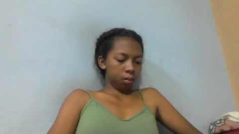 sarah146341 online show from March 6, 7:09 pm