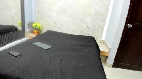 Sarah online show from November 28, 11:57 am