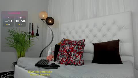 sarah_temptation online show from April 8, 10:45 pm