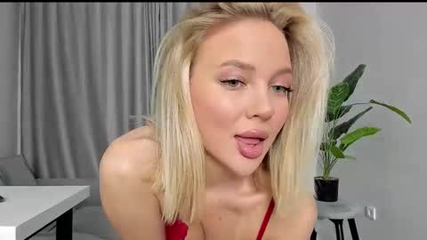 sarahphyllis online show from September 24, 7:46 pm