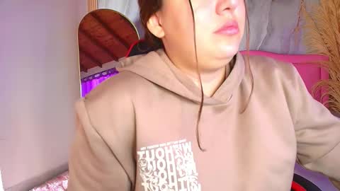 S A R A H  online show from November 29, 12:20 pm