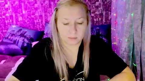 Sara online show from December 23, 4:55 am