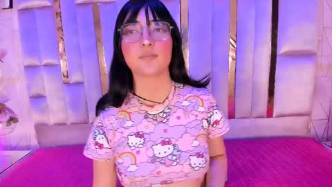 Snapshot of saramartini2 chatting on February 18, 5:31 am sara  online show from February 18, 5:31 am