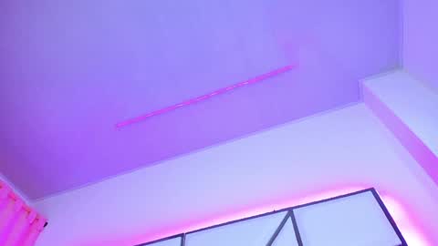 Snapshot of sarayroyse chatting on January 15, 7:44 pm Saray online show from January 15, 7:44 pm