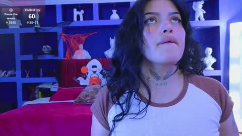 Sari  online show from November 5, 8:47 pm