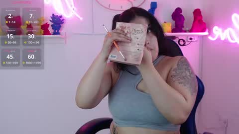 Sari  online show from March 6, 10:27 pm