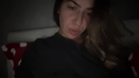 Sarrah online show from October 31, 9:41 pm