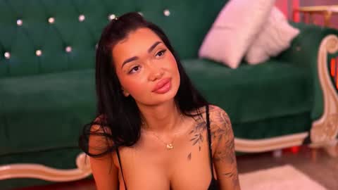 Dennise online show from February 21, 7:43 pm