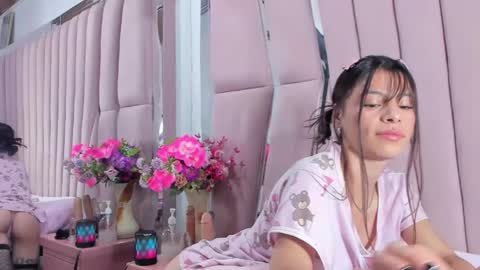 sashsapety online show from May 7, 12:04 am