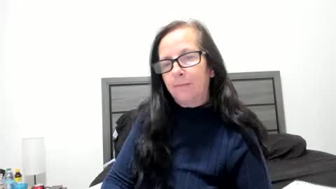 Snapshot of sassypeachgoddess chatting on October 25, 12:13 pm Sassy Peach Goddess online show from October 25, 12:13 pm