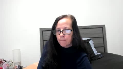 Snapshot of sassypeachgoddess chatting on October 22, 11:59 am Sassy Peach Goddess online show from October 22, 11:59 am