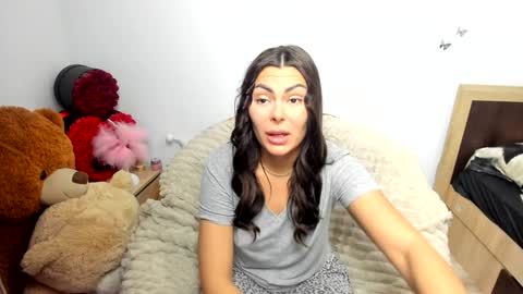 sassytiff online show from February 8, 2:43 pm