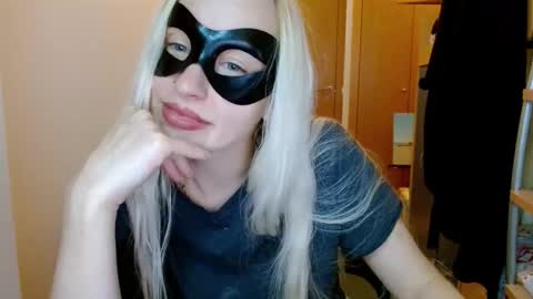 Satinqueen90 online show from November 18, 7:42 am