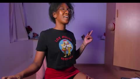 saturno_vibes online show from September 19, 10:58 am