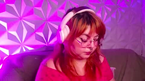 Gina George online show from September 17, 11:36 pm