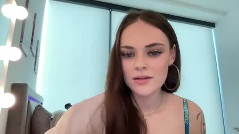 Savannah Waters online show from May 17, 11:26 pm