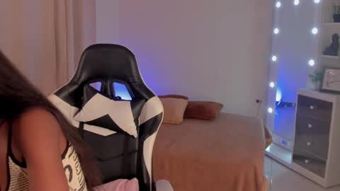 Savannahwildee online show from February 26, 3:21 pm