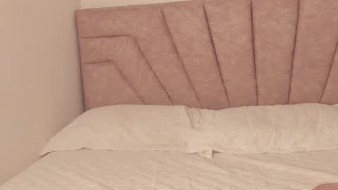 Savannahwildee online show from November 24, 12:18 pm