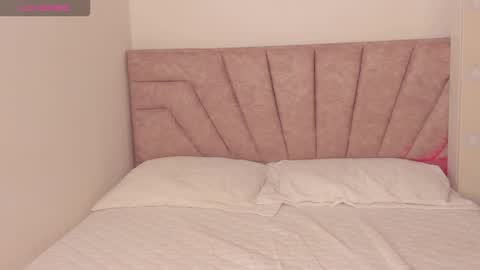 Savannahwildee online show from November 14, 12:16 pm