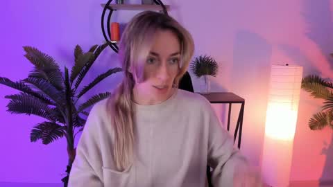 save the qween online show from February 7, 5:20 am