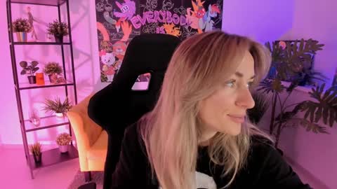 save the qween online show from January 26, 5:34 am