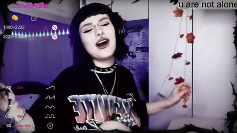 pronoun she. name Mary. age 21. online show from February 14, 3:05 pm