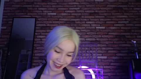 Saya online show from November 1, 10:14 pm