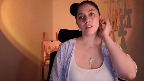 Venus online show from November 4, 5:40 pm